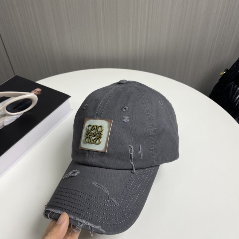 Loewe Caps